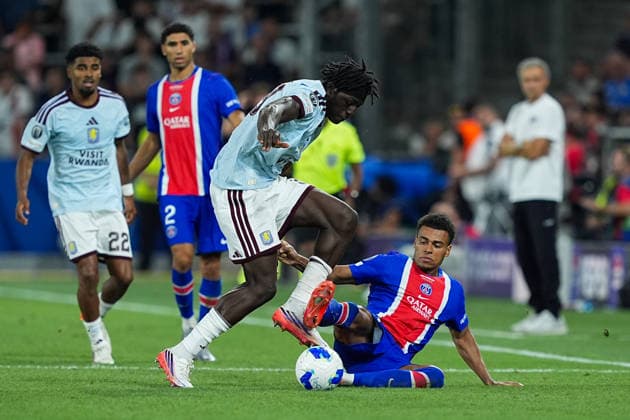 12.08.2026, xydrx, Fußball, UEFA Super Cup, Finale, Paris Saint-Germain - Aston Villa, Saison 2026 2027, Red Bull Arena: Brian Madjo (Aston Villa, 39) im Zweikampf gegen Desire Doue (Paris Saint-Germain, 14) Regulations prohibit any use of photographs as image sequences and or quasi-video. *** August 12, 2026, xydrx, Soccer, UEFA Super Cup, Final, Paris Saint-Germain vs. Aston Villa, 2026–2027 season, Red Bull Arena, Brian Madjo (Aston Villa), No. 39 in a tackle against Desire Doue (Paris Saint-Germain), No. 14. Regulations prohibit any use of photographs as image sequences and or quasi-video. Copyright: HMBxMedia YannisxDreimann