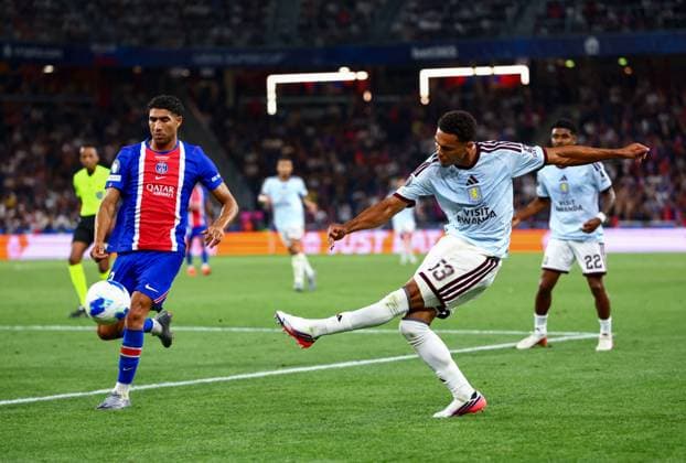 George Hemmings of Aston Villa Paris St Germain v Aston Villa, UEFA Super Cup Final, Football, Red Bull Arena, Salzburg, Austria - 12 Aug 2026Salzburg Red Bull Arena, Austria  Copyright: xJamesxMarsh Shutterstockx 17064758dj