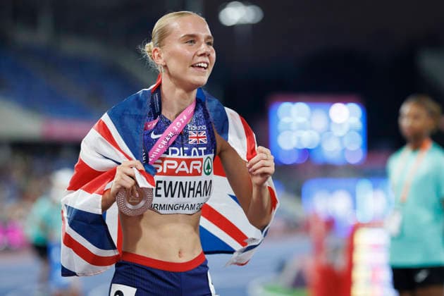 BIRMINGHAM, GREAT BRITAIN - AUGUST 12, 2026: Emily NEWNHAM (GBR Great Britain) receives her Silver medal after the 400m hurdles final during the European Athletics Championships at Alexander Stadium on August 12, 2026 in Birmingham, Great Britain. Great Britain Copyright: xAxelxKohringx