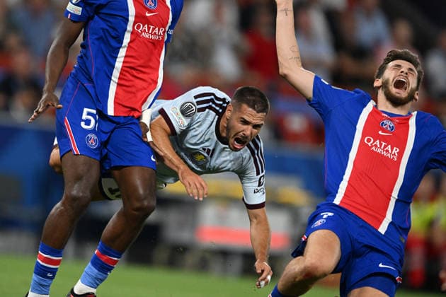 IPA87426848 - Emiliano Buendia (Aston Villa F.C.) during the 2026 UEFA Super Cup match between Paris Saint-Germain F.C. and Aston Villa F.C. on August 12, 2026, at the Salzburg Stadion in Salzburg, Austria  Copyright: xVincenzoxOrlando IPAxSportx xx 87426848