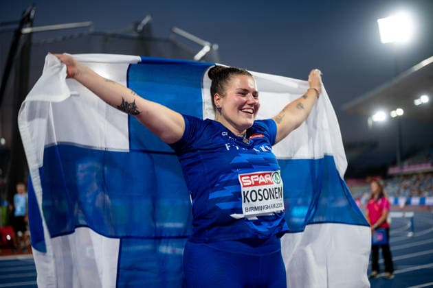 12.08.2026, GBR, Leichtathletik, Europameisterschaft 2026, Morgensession Tag 3, Birmingham Silja Kosonen ( Finnland ) jubelt über den Sieg und die Gold Medaille, Hammerwurf Damen, Finale Birmingham Alexander Stadium England Großbritannien *** August 12, 2026, GBR, Track and Field, 2026 European Championships, Morning Session, Day 3, Birmingham; Silja Kosonen of Finland celebrates her victory and gold medal in the women s hammer throw final at Alexander Stadium in Birmingham, England, United Kingdom Copyright: xNordphoto Memmlerx