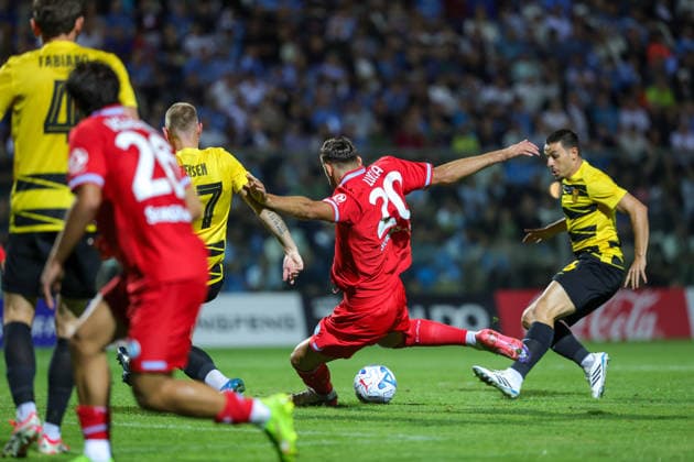 Napoli™s Lorenzo Lucca goal 4-1 during the friendly match Napoli and Aris Salonicco at the Teofilo Patini Stadium in Castel Di Sangro, Central Southern Italy - Tuesday, August 12 , 2026. - Soccer .  Copyright: xAlessandroxGarofalo LaPressex