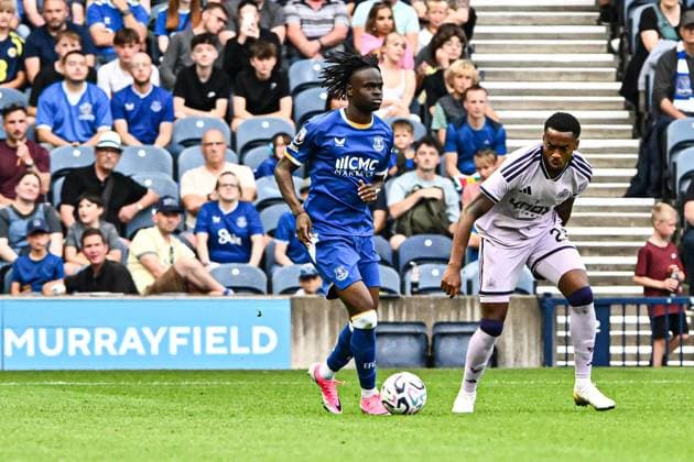 Newcastle United v Everton Pre-Season Friendly Tyrique Geroge of Everton and Joe Willock of Newcastle United during the Pre-Season Friendly match at Scottish Gas Murrayfield Stadium, Edinburgh 12 08 2026 UK Newspapers OUT Copyright: xJamiexJohnstonx FIL-23757-0304