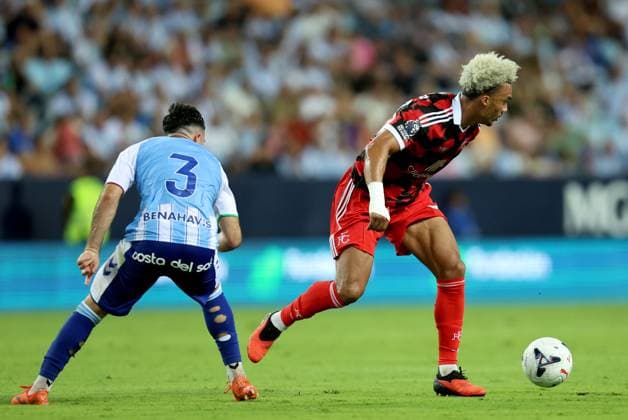 Antonee Robinson of Fulham Malaga CF v Fulham, Pre-Season Friendly, Football, Estadio La Rosaleda, Malaga, Spain - 12 Aug 2026Malaga Estadio La Rosaleda, Spain EDITORIAL USE ONLY No use with unauthorised audio, video, data, fixture lists, club league logos or live services. Online in-match use limited to 120 images, no video emulation. No use in betting, games or single club league player publications.  Copyright: xAntonioxPozo Shutterstockx 17064345fk
