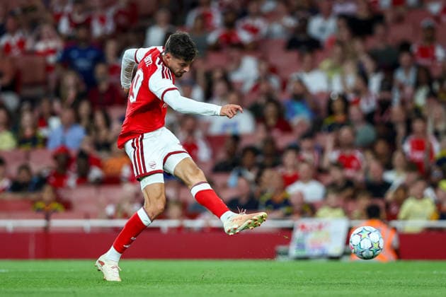 Arsenal v Como, Pre-Season Friendly Kai Havertz of Arsenal scores (quickly ruled to be off-side) during the Arsenal v Como Pre-Season Friendly match at the Emirates Stadium, London, England on 12 August 2026 Credit: Ian Stephen Every Second Media Editorial use only. All images are copyright Every Second Media Limited. No images may be reproduced without prior permission. Copyright: xIMAGO EveryxSecondxMediax ESM-2089-0059 IanxStephenx xEveryxSecondxMediax