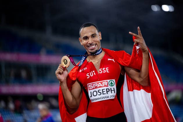 12.08.2026, GBR, Leichtathletik, Europameisterschaft 2026, Morgensession Tag 3, Birmingham Jason Joseph ( Schweiz ) jubelt im Ziel über den Sieg und die Gold Medaille, 110 Meter Hürden Herren, Finale Birmingham Alexander Stadium England Großbritannien *** August 12, 2026, GBR, Track and Field, 2026 European Championships, Morning Session, Day 3, Birmingham: Jason Joseph of Switzerland celebrates his victory and gold medal at the finish line, Men s 110-meter hurdles, Final, Alexander Stadium, Birmingham, England, Great Britain Copyright: xNordphoto Memmlerx