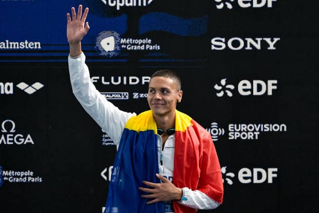 David Popovici of Romania celebrates after winning the gold medal in the swimming 100m Freestyle Men Final during the European Aquatics Championships at the Olympic Aquatic Center in Paris (France), August 12, 2026. Giorgio Scala DBM - Deepbluemedia Insidefoto