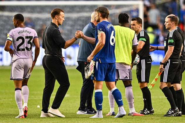 Newcastle United v Everton Pre-Season Friendly Manager Matthias Jaissle of Newcastle United shakes James Tarkowski of Everton™s hand at full time during the Pre-Season Friendly match at Scottish Gas Murrayfield Stadium, Edinburgh 12 08 2026 UK Newspapers OUT Copyright: xJamiexJohnstonx FIL-23757-0379