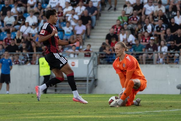 12.08.2026, xhfmx, Fussball Testspiel, FSV Frankfurt - Eintracht Frankfurt v.l. Fares ChaÃ¯bi (Eintracht Frankfurt, 8), scheitert an Lucas Becker (FSV Frankfurt, 1) (DFL DFB REGULATIONS PROHIBIT ANY USE OF PHOTOGRAPHS as IMAGE SEQUENCES and or QUASI-VIDEO) Frankfurt am Main *** August 12, 2026, xhfmx, Soccer Friendly Match, FSV Frankfurt vs. Eintracht Frankfurt: Fares Chaïbi (Eintracht Frankfurt), 8, is stopped by Lucas Becker (FSV Frankfurt), 1. DFL and DFB regulations prohibit any use of photographs as image sequences and or quasi-video. Frankfurt am Main