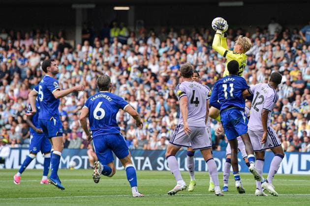 Newcastle United v Everton Pre-Season Friendly Lukas Hornicek of Newcastle United makes a save during the Pre-Season Friendly match at Scottish Gas Murrayfield Stadium, Edinburgh 12 08 2026 UK Newspapers OUT Copyright: xJamiexJohnstonx FIL-23757-0416