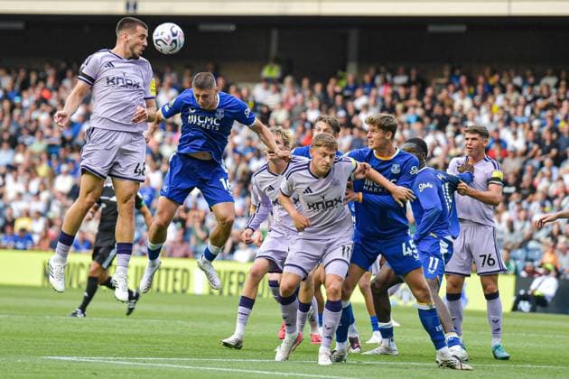 Newcastle United v Everton Pre-Season Friendly Miodrag Pivas of Newcastle United headers the ball during the Pre-Season Friendly match at Scottish Gas Murrayfield Stadium, Edinburgh 12 08 2026 UK Newspapers OUT Copyright: xJamiexJohnstonx FIL-23757-0420