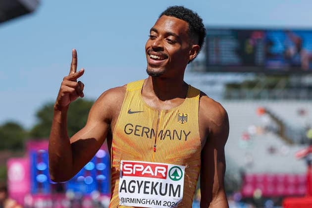27th European Athletics Championships - Birmingham 2026: Day Three Germany s Emil Agyekum poses for the cameras following his win during the second semi-final of the men s 400m hurdles event on day three of the 2026 European Athletics Championships at the Alexander Stadium in Perry Bar, Birmingham, England. Perry Bar Birmingham United Kingdom  Copyright: xMIxNewsx originalFilename:fletcher-european260812_npRYW.jpg