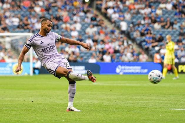 Newcastle United v Everton Pre-Season Friendly Jacob Murphy of Newcastle United shoots during the Pre-Season Friendly match at Scottish Gas Murrayfield Stadium, Edinburgh 12 08 2026 UK Newspapers OUT Copyright: xJamiexJohnstonx FIL-23757-0424