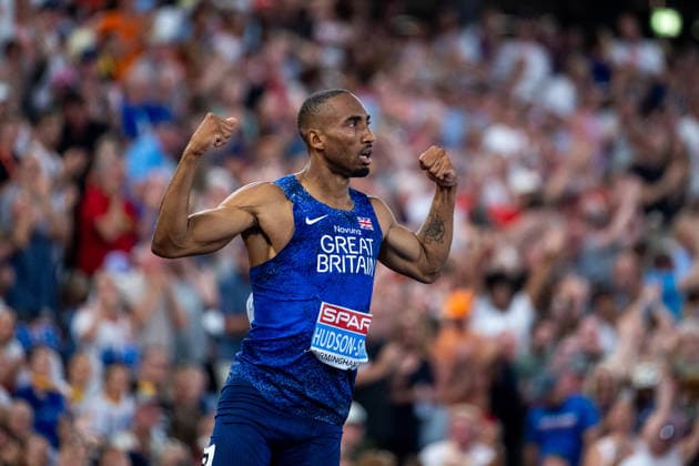 12.08.2026, GBR, Leichtathletik, Europameisterschaft 2026, Abendsession Tag 3, Birmingham Matthew Hudson-Smith ( Großbritannien ) jubelt über den Sieg und die Gold Medaille, 400 Meter Lauf Herren, Finale Birmingham Alexander Stadium England Großbritannien *** August 12, 2026, GBR, Track and Field, 2026 European Championships, Evening Session, Day 3, Birmingham: Matthew Hudson Smith of Great Britain celebrates his victory and gold medal in the men s 400-meter dash final at Alexander Stadium in Birmingham, England, Great Britain Copyright: xNordphoto Memmlerx