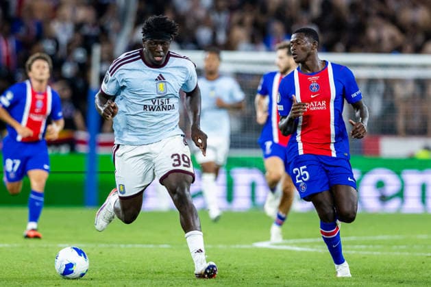 Brian Madjo Nuno Mendes seen during the UEFA Super Cup 2026 match between Paris Saint-Germain and Aston Villa (Maciej Rogowski Ball Raw Images) Salzburg Red Bull Arena Austria Copyright: xMaciejxRogowskix maciejrogowski_PSGvAST_846