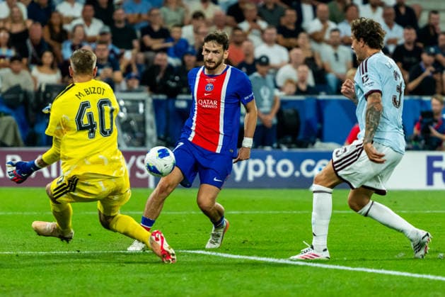 Khvicha Kvaratskhelia seen during the UEFA Super Cup 2026 match between Paris Saint-Germain and Aston Villa (Kazimierz Koper Ball Raw Images) Salzburg Red Bull Arena Austria Copyright: xKazimierzxKoperx KAZ_PSGvAST_936