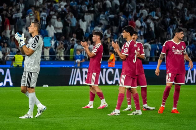 Andriy Lunin Alexis Ciria seen during the friendly match between Deportivocla Coruna and Real Madrid friendly match (Marta Lopez Ball Raw Images) La Coruna ABANCA-RIAZOR Spain Copyright: xMartaxLopezx martalopez_PSGvAST_1012