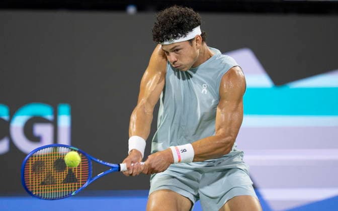 August 12, 2026, Montreal, Pq, Canada: Ben Shelton of the United States hits a return to his compatriot Learner Tien during semifinal tennis action at the National Bank Open in Montreal on Wednesday, Aug. 12, 2026. Canada News - August 12, 2026  - ZUMAc35_ 20260812_zaf_c35_048 Copyright: xChristinnexMuschix