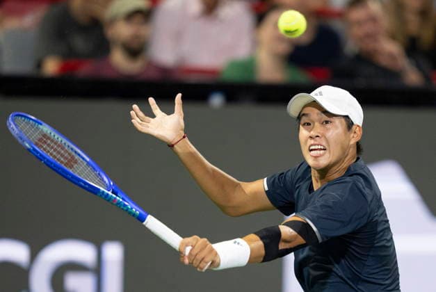 August 12, 2026, Montreal, Pq, Canada: Learner Tien of the United States hits a return to his compatriot Ben Shelton during semifinal tennis action at the National Bank Open in Montreal on Wednesday, Aug. 12, 2026. Canada News - August 12, 2026  - ZUMAc35_ 20260812_zaf_c35_072 Copyright: xChristinnexMuschix