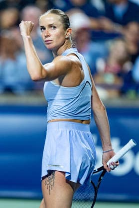 TORONTO, ON - AUGUST 12: Elina Svitolina of Ukraine celebrates after winning the second set during her Semi-final match of the WTA, Tennis Damen National Bank Open tournament on August 12, 2026 at Sobeys Stadium in Toronto, ON, Canada (Photo by Julian Avram Icon Sportswire) TENNIS: AUG 12 National Bank Open EDITORIAL USE ONLY Icon2608120159