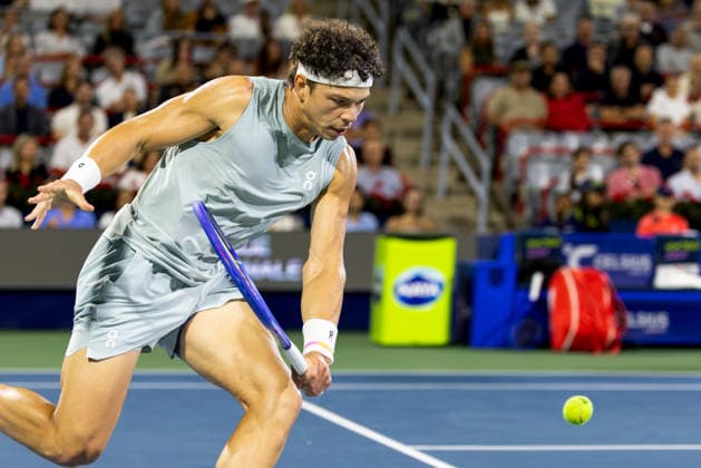 August 12, 2026, Montreal, Quebec, Canada: BEN SHELTON (5) from USA backhand in match against Learner Tien (12) from USA in semi final at Canadian Open at IGA stadium in Montreal, Quebec, Canada on 2026-08-12 Montreal Canada - ZUMAl189 20260812_zsp_l189_048 Copyright: xYannickxLegarex