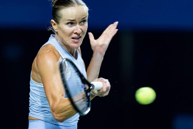 TORONTO, ON - AUGUST 12: Elina Svitolina of Ukraine returns a shot during her Semi-final match of the WTA, Tennis Damen National Bank Open tournament on August 12, 2026 at Sobeys Stadium in Toronto, ON, Canada (Photo by Julian Avram Icon Sportswire) TENNIS: AUG 12 National Bank Open EDITORIAL USE ONLY Icon2608120172