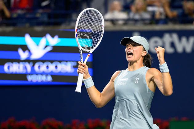 August 12, 2026, Toronto, Ontario, Canada: IGA SWIATEK of Poland celebrates winning her semifinal match over Elina Svitolina of Ukraine at the National Bank Open, part of the Hologic WTA, Tennis Damen Tour at Sobeys Stadium. Swiatek defeated Svitolina 6-3, 1-6, 6-3 to advance to the final. Tennis 2026: WTA 1000 National Bank Open Presented By Rogers.  - ZUMAr228 20260812_znp_r228_001 Copyright: xVasiliyxRyabykhx