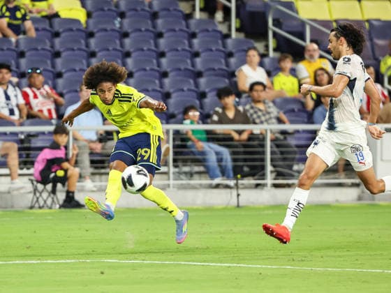 Leagues Cup 2026: CF Monterrey Vs Nashville SC AUG 12 August 12, 2026: Nashville SC midfielder Julian Gaines (29) kicks a centering pass during a Leagues Cup match between CF Monterrey and Nashville SC at Geodis Park in Nashville, TN. Stephen Furst CSM (Credit Image: Â Stephen Furst Cal Media) Nashville Tn United States of America EDITORIAL USE ONLY Copyright: xx ZUMA-20260812_zma_c04_088.jpg StephenxFurstx csmphotothree510796