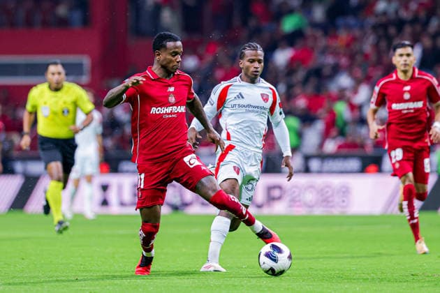 CONCACAF CHAMPIONS LEAGUE 2026 CONCACAF CHAMPIONS LEAGUE 2026 TOLUCA VS FC DALLAS 12082026 TOLUCA, ESTADO DE MEXICO. Action photo of Helinho (L) of Diablos Rojos del Toluca, during week 3 game of the 2026 CONCACAF Champions League tournament held a the Estadio Nemesio Diez of Toluca, Estado de Mexico. Foto de accion de Helinho (I) de los Diablos Rojos del Toluca, durante juego de la jornada 3 del Torneo 2026 de la CONCACAF Champions League, celebrado en el Estadio Nemesio Diez de Toluca, Estado de Mexico PHOTO BY IMAGENSHOP AGENCIA FOTOGRAFICA TOLUCA ESTADO DE MEXICO MEXICO *** CONCACAF CHAMPIONS LEAGUE 2026 CONCACAF CHAMPIONS LEAGUE 2026 TOLUCA VS FC DALLAS 08 12 2026 TOLUCA, STATE OF MEXICO Action photo of Helinho L of the Diablos Rojos de Toluca during Week 3 of the 2026 CONCACAF Champions League tournament held at the Estadio Nemesio Diez in Toluca, State of Mexico Action photo of Helinho I of the Diablos Rojos del Toluca, during the Week 3 match of the 2026 CONCACAF Champions League tournament, held at the Estadio Nemesio Diez in Toluca, State of Mexico PHOTO BY IMAGENSHOP PHOTO AGENCY TOLUCA STATE OF MEXICO MEXICO Copyright: xIMAGENSHOPxAGENCIAxFOTOGRAFICAx