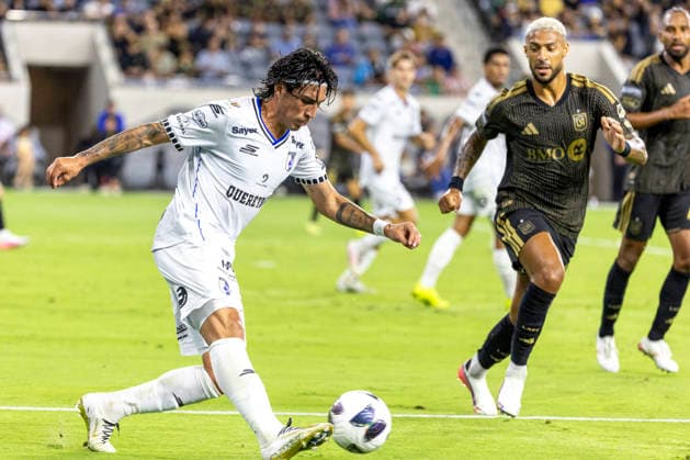 August 12, 2026, Los Angeles, California, USA: Club Quero taro midfielder Enzo Gimo nez (16) vies the ball against Los Angeles FC forward Do nis Bouanga (99) during a Leagues Club soccer match on Wednesday, Aug. 12, 2026 in Los Angeles. Leagues Club 2026: LAFC Vs Club Quero Taro  - ZUMAc68_ 20260812_zaf_c68_008 Copyright: xRingoxChiux