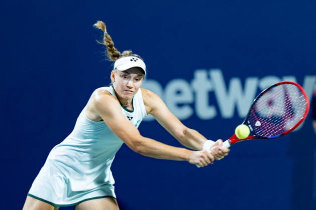 TORONTO, ON - AUGUST 12: Elena Rybakina of Kazakhstan returns a shot during her Semi-final match of the WTA, Tennis Damen National Bank Open tournament on August 12, 2026 at Sobeys Stadium in Toronto, ON, Canada (Photo by Julian Avram Icon Sportswire) TENNIS: AUG 12 National Bank Open EDITORIAL USE ONLY Icon2608120249