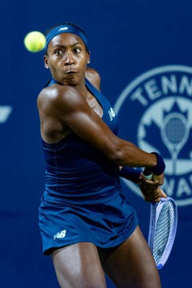 TORONTO, ON - AUGUST 12: Coco Gauff of the United States returns a shot during her Semi-final match of the WTA, Tennis Damen National Bank Open tournament on August 12, 2026 at Sobeys Stadium in Toronto, ON, Canada (Photo by Julian Avram Icon Sportswire) TENNIS: AUG 12 National Bank Open EDITORIAL USE ONLY Icon2608120255