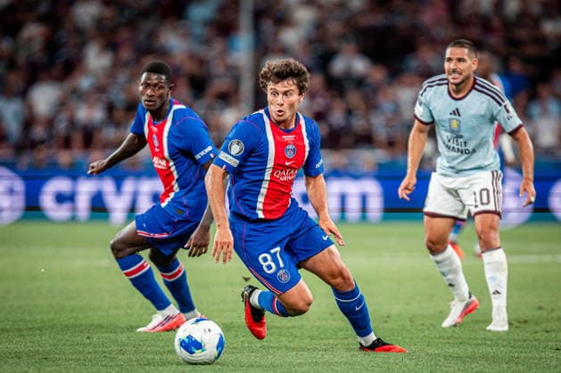 2026.08.12 Salzburg Pilka Nozna, Superpuchar UEFA 2026 PSG - Aston Villa N z Joao Neves Foto Mateusz Porzucek PressFocus 2026.08.12 Salzburg Football, UEFA Super Cup 2026 Paris Saint-Germain F.C. - Aston Villa PSG - Aston Villa Joao Neves Credit: Mateusz Porzucek PressFocus NEWSPIX.PL --- newspix.pl POLAND OUT! 