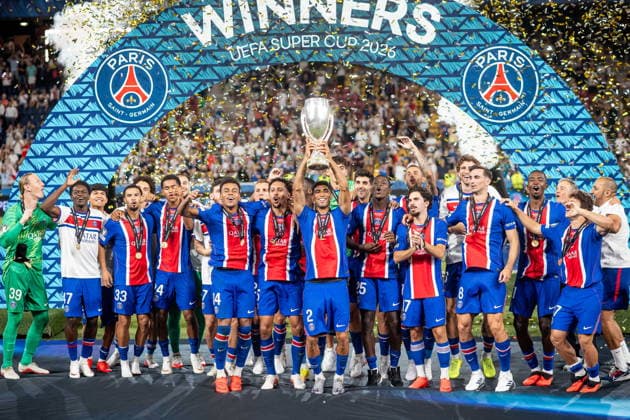 2026.08.12 Salzburg Pilka Nozna, Superpuchar UEFA 2026 PSG - Aston Villa N z pilkarze PSG po wygranym meczu randosc feta celebnracja, PSG players after the match win celebration Foto Mateusz Porzucek PressFocus 2026.08.12 Salzburg Football, UEFA Super Cup 2026 Paris Saint-Germain F.C. - Aston Villa PSG - Aston Villa pilkarze PSG po wygranym meczu randosc feta celebnracja, PSG players after the match win celebration Credit: Mateusz Porzucek PressFocus NEWSPIX.PL --- newspix.pl POLAND OUT! 