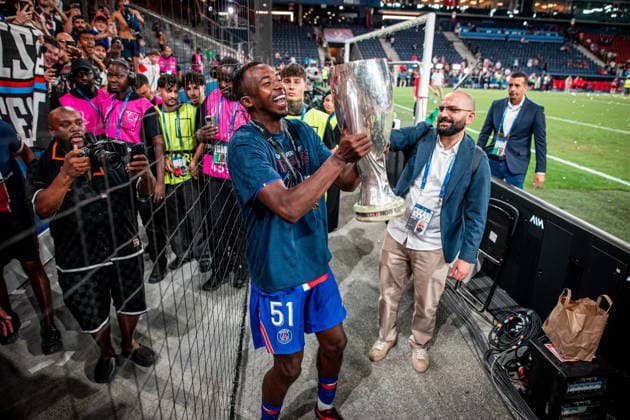 2026.08.12 Salzburg Pilka Nozna, Superpuchar UEFA 2026 PSG - Aston Villa N z Willian Pacho Foto Mateusz Porzucek PressFocus 2026.08.12 Salzburg Football, UEFA Super Cup 2026 Paris Saint-Germain F.C. - Aston Villa PSG - Aston Villa Willian Pacho Credit: Mateusz Porzucek PressFocus NEWSPIX.PL --- newspix.pl POLAND OUT! 