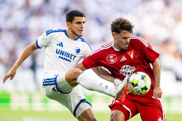 FC Copenhagen v Debrecen, UEFA Conference League qualification, Copenhagen, Denmark Copenhagen, Denmark. 12th, August 2026. Mohamed Elyounoussi (L) of FC Copenhagen seen during the UEFA Conference League qualification match between FC Copenhagen and Debrecen at Parken in Copenhagen. Danmark, Copenhagen  Copyright: xGonzalesxPhoto TobiasxJorgensenx