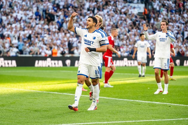 FC Copenhagen v Debrecen, UEFA Conference League qualification, Copenhagen, Denmark Copenhagen, Denmark. 12th, August 2026. Mohamed Elyounoussi (10) of FC Copenhagen scores for 2-1 from the penalty spot during the UEFA Conference League qualification match between FC Copenhagen and Debrecen at Parken in Copenhagen. Danmark, Copenhagen  Copyright: xGonzalesxPhoto TobiasxJorgensenx