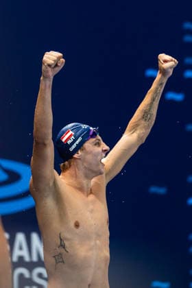 SWIMMING - EAC 2026 PARIS,FRANCE,13.AUG.26 - SWIMMING - European Aquatics Championships Paris 2026, 200m freestyle, men. Image shows the rejoicing of Christian Giefing (AUT).  GEPAxpictures xPhilippxBrem