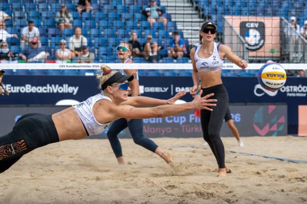 STARE JABLONKI, POLEN - AUGUST 13: Linda Bock (Player 1, GER), Lea Sophie Kunst (Player 2, GER) during the European Championships Beach volleyball, Beachvolleyball at Stare Jablonki on August 13, 2026 in Stare Jablonki, Polen. Polen Copyright: xPeterxWeberx