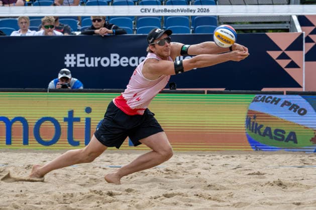 STARE JABLONKI, POLEN - AUGUST 13: Nils Ehlers (Player 1, GER) during the European Championships Beach volleyball, Beachvolleyball at Stare Jablonki on August 13, 2026 in Stare Jablonki, Polen. Polen Copyright: xPeterxWeberx