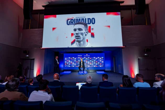 Alejandro Grimaldo unveiling as new player of Atletico de Madrid A general view of the press room during the unveiling of Alejandro Grimaldo as new player of Atletico de Madrid at Estadio Riyadh Air Metropolitano on August 13, 2026 in Madrid, Spain. Madrid Estadio Riyadh Air Metropolitano Madrid Spain Copyright: xAlbertoxGardinx AGardin_20260813_Grimaudo_0013