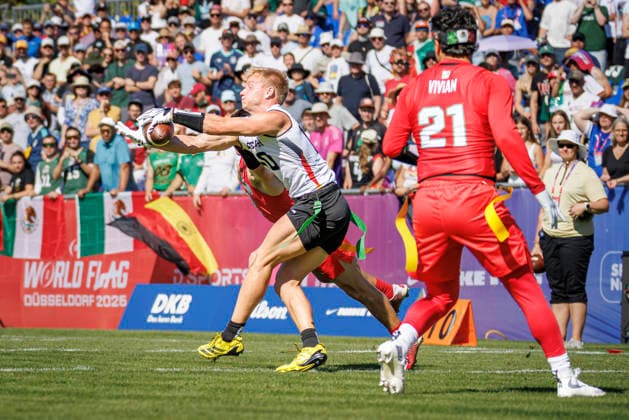 Mexico (MEX) vs. Germany (GER), Day 1 Men at IFAF Flag Football Championships Düsseldorf 2026, 13.08.2026 Duesseldorf, Germany - Aug. 13, 2026: Ben Fröhlich (GER 10) during the match between Mexico (MEX) vs. Germany (GER) on the first day of the Men IFAF Flag Football World Championships at the Bezirkssportanlage Duesseldorf Garath *** Mexico (MEX) vs. Germany (GER), Day 1 Men s Division at the IFAF Flag Football Championships Düsseldorf 2026, August 13, 2026, Düsseldorf, Germany. Ben Fröhlich (GER 10) during the match between Mexico (MEX) and Germany (GER) on the first day of the Men’s IFAF Flag Football World Championships at the Bezirkssportanlage Düsseldorf Garath Copyright: xBEAUTIFULxSPORTS B.Hoffmannx
