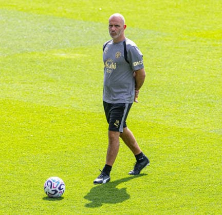 Football - Manchester City Open Training MANCHESTER, ENGLAND - Thursday, August 13, 2026: Manchester City s manager Enzo Maresca during an open training session at the Etihad Campus ahead of the start of the FA Premier League season. (Photo by David Rawcliffe Propaganda) MANCHESTER Etihad Campus GREATER MANCHESTER ENGLAND  Copyright: xDavidxRawcliffex P2026-08-13-Man_City_Open_Training-8
