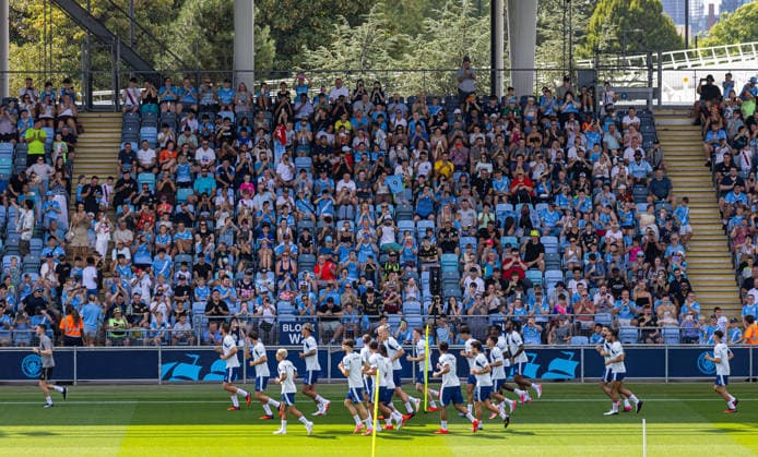 Football - Manchester City Open Training MANCHESTER, ENGLAND - Thursday, August 13, 2026: Manchester City players during an open training session at the Etihad Campus ahead of the start of the FA Premier League season. (Photo by David Rawcliffe Propaganda) MANCHESTER Etihad Campus GREATER MANCHESTER ENGLAND  Copyright: xDavidxRawcliffex P2026-08-13-Man_City_Open_Training-11