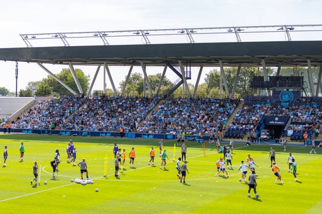 Football - Manchester City Open Training MANCHESTER, ENGLAND - Thursday, August 13, 2026: Manchester City players during an open training session at the Etihad Campus ahead of the start of the FA Premier League season. (Photo by David Rawcliffe Propaganda) MANCHESTER Etihad Campus GREATER MANCHESTER ENGLAND  Copyright: xDavidxRawcliffex P2026-08-13-Man_City_Open_Training-23