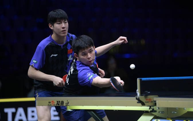 (260813) -- MALMO, Aug. 13, 2026 -- Lin Shidong (R) Wen Ruibo compete during the men s doubles quarterfinal match between China s Lin Shidong Wen Ruibo and Alexis Lebrun Felix Lebrun of France at the WTT Europe Smash Sweden 2026 in Malmo, Sweden, Aug. 13, 2026. ) (SP)SWEDEN-MALMO Table tennis, Tischtennis WTT EUROPE SMASH 2026-MEN S DOUBLES WengxXinyang 