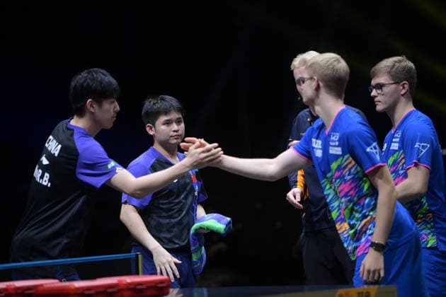 (260813) -- MALMO, Aug. 13, 2026 -- Lin Shidong (2nd L) Wen Ruibo greet Alexis Lebrun (1st R) Felix Lebrun after the men s doubles quarterfinal match between China s Lin Shidong Wen Ruibo and Alexis Lebrun Felix Lebrun of France at the WTT Europe Smash Sweden 2026 in Malmo, Sweden, Aug. 13, 2026. ) (SP)SWEDEN-MALMO Table tennis, Tischtennis WTT EUROPE SMASH 2026-MEN S DOUBLES WengxXinyang 