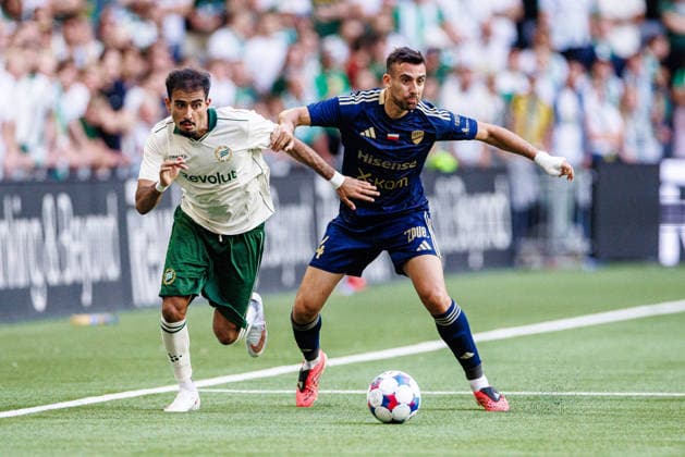 260813 Montader Madjed of Hammarby and Stratos Svarnas of Rakow during the UEFA Conference League qualifying football match between Hammarby and Rakow on August 13, 2026 in Stockholm. Photo: Kenta Jönsson BILDBYRAN COP 210 KJ0361 fotboll football soccer fotball uefa conference league conference league hammarby rakow bbeng *** August 13, 2026: Montader Madjed of Hammarby and Stratos Svarnas of Rakow during the UEFA Conference League qualifying soccer match between Hammarby and Rakow on August 13, 2026 in Stockholm. Photo by Kenta Jönsson, BILDBYRAN COP 210 KJ0361 soccer football fotball UEFA Conference League Conference League Hammarby Rakow bbeng  Copyright: KENTAxJÖNSSON BB260813KJ018