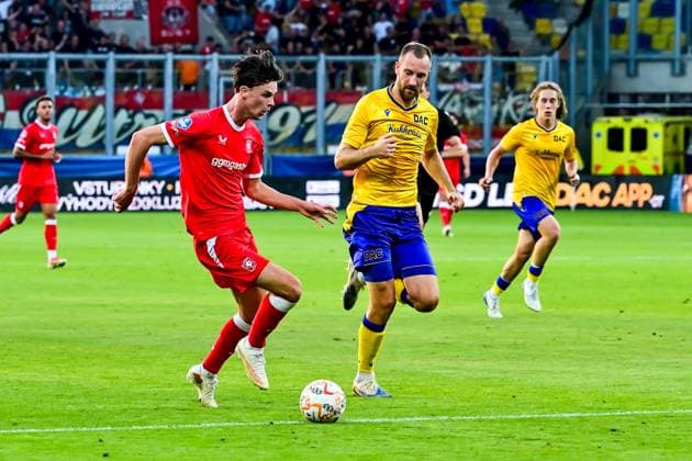 Dunajska Streda , 13Ã08-2026 , MOL Arena , season 2026 2027 , UEFA Conference League play-off football , match between FC DAC 1904 and FC Twente , picture shows goal attempt by FC Twente player Lucas Vennegoor of Hesselink DAC 1904 - Twente  x205679619x Copyright:
