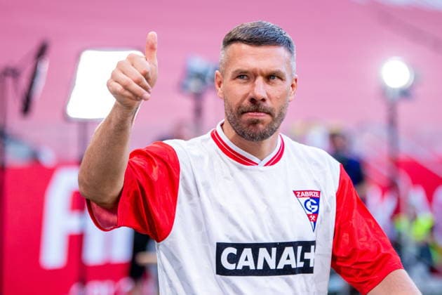 2026.08.09 Zabrze pilka nozna Eliminacje Ligi Europy sezon 2026 2027 Gornik Zabrze - Ferencvaros N z Lukas Podolski Foto Weronika Morciszek PressFocus 2026.08.09 Zabrze Football - Europa League Qualifiers season 2026 2027 Gornik Zabrze - Ferencvaros Lukas Podolski Credit: Weronika Morciszek PressFocus NEWSPIX.PL --- newspix.pl 